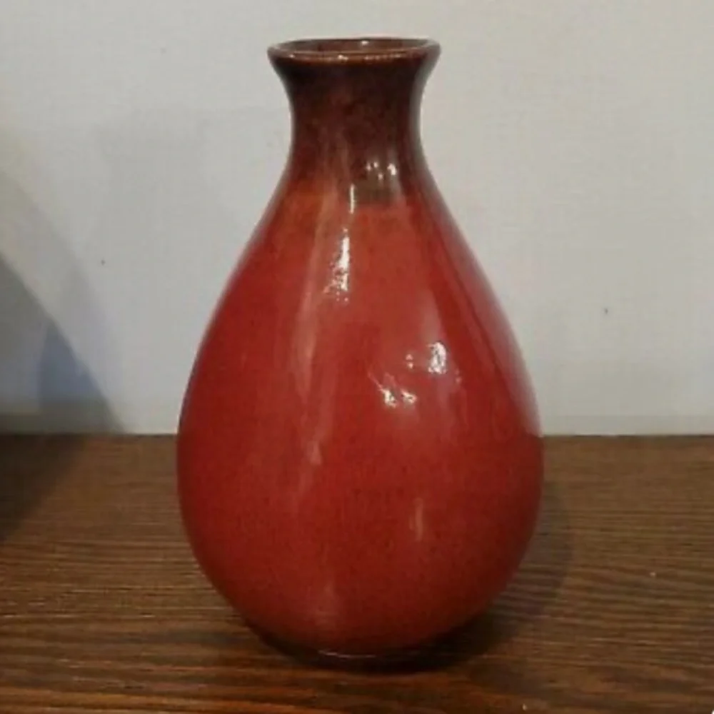 NWT Oxblood Red Bud Vase Speckled Glaze Ceramic 4.5